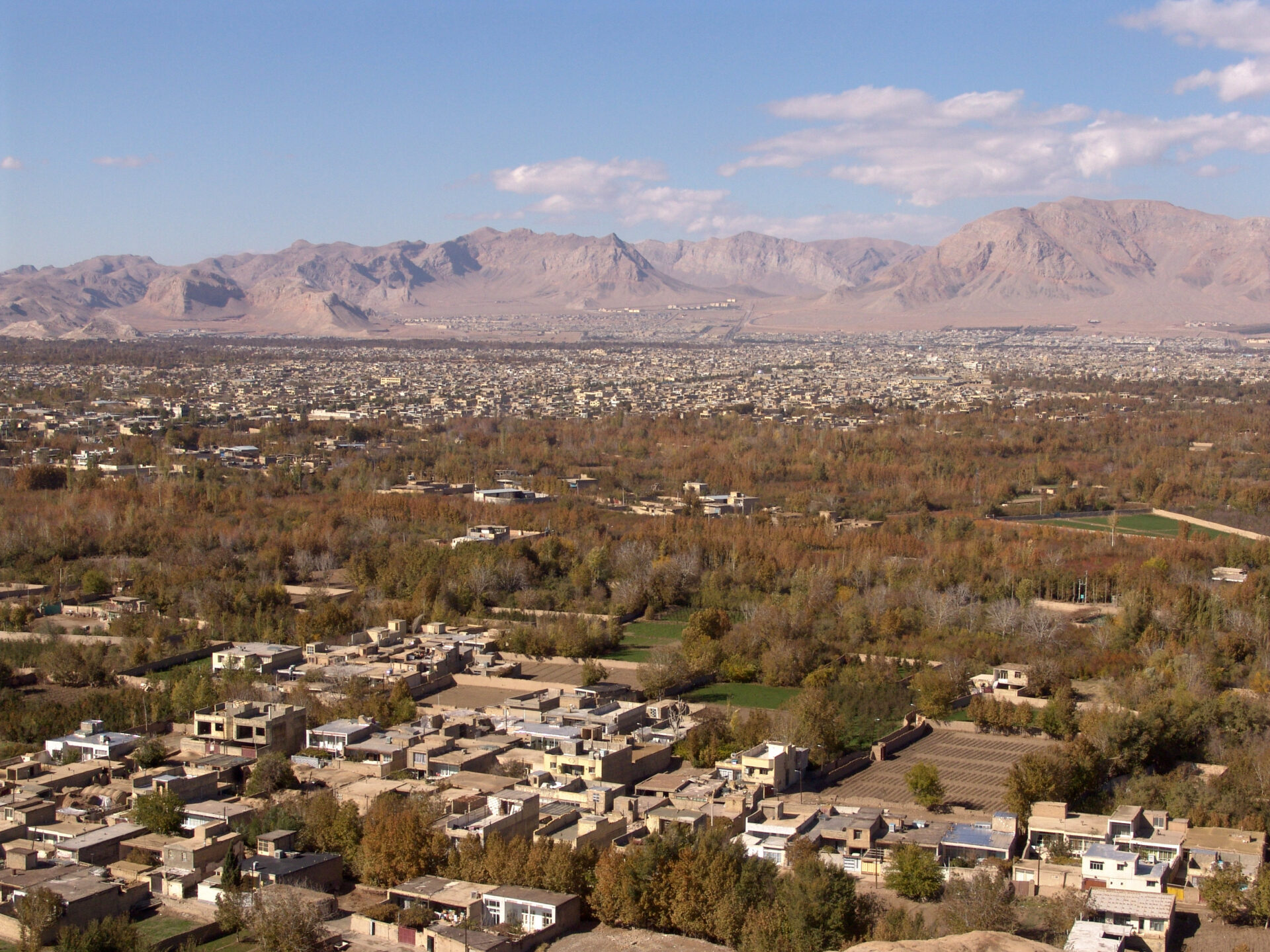 Pogled na ravnicu Isfahana, Iran.